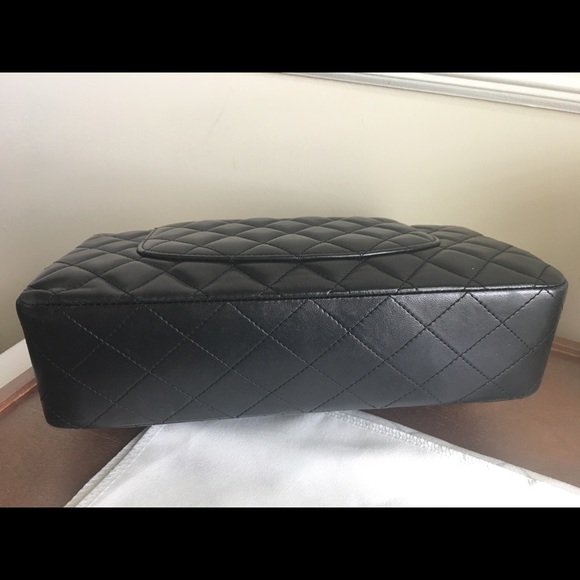 Chanel Small Classic Flap - Picture 4 of 8